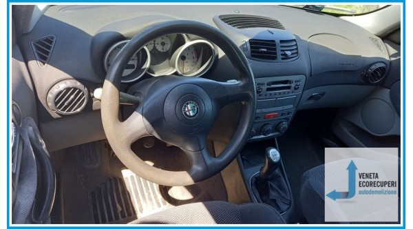 ALFA ROMEO 147 W8 del 2002 parti usate e ricambi