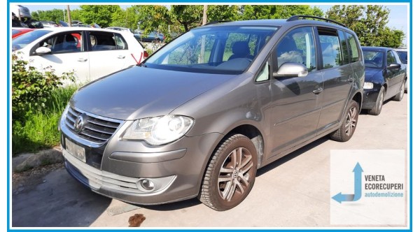 VOLKSWAGEN TOURAN 1T del 2007 parti usate e ricambi