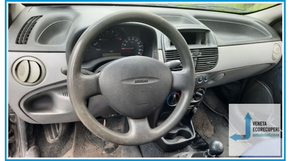 FIAT PUNTO 1N/1P del 2001 parti usate e ricambi
