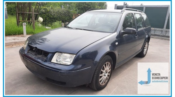 VOLKSWAGEN BORA 1J del 2004 parti usate e ricambi