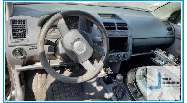 VOLKSWAGEN POLO 9N del 2004 parti usate e ricambi