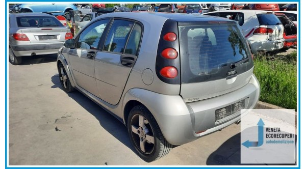 SMART FORFOUR W454 del 2005 parti usate e ricambi