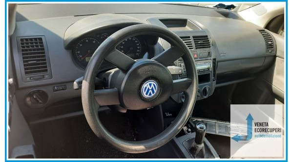 VOLKSWAGEN POLO 9N del 2002 parti usate e ricambi