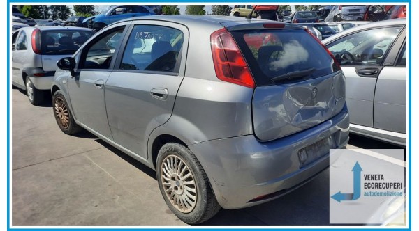 FIAT GRANDE PUNTO 2Y del 2006 parti usate e ricambi