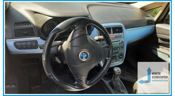 FIAT GRANDE PUNTO 2Y del 2006 parti usate e ricambi
