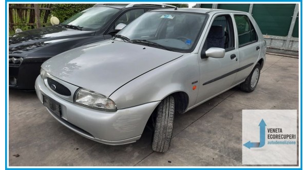 FORD FIESTA DX del 1997 parti usate e ricambi