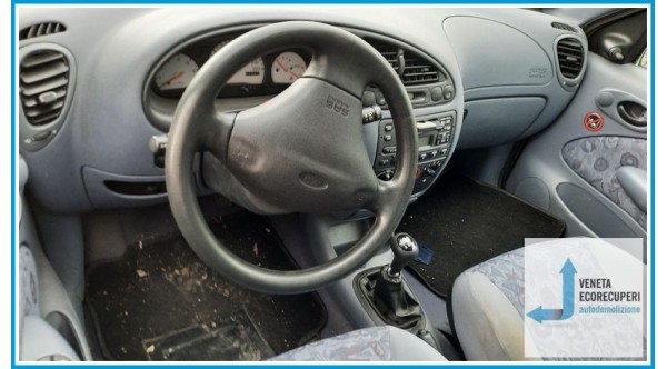 FORD FIESTA DX del 1997 parti usate e ricambi
