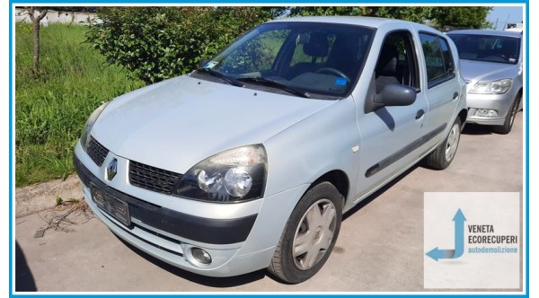 RENAULT CLIO 2a Serie  del 2003 parti usate e ricambi