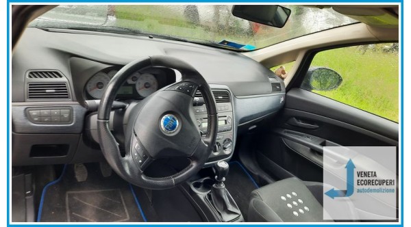 FIAT GRANDE PUNTO 2Y del 2007 parti usate e ricambi