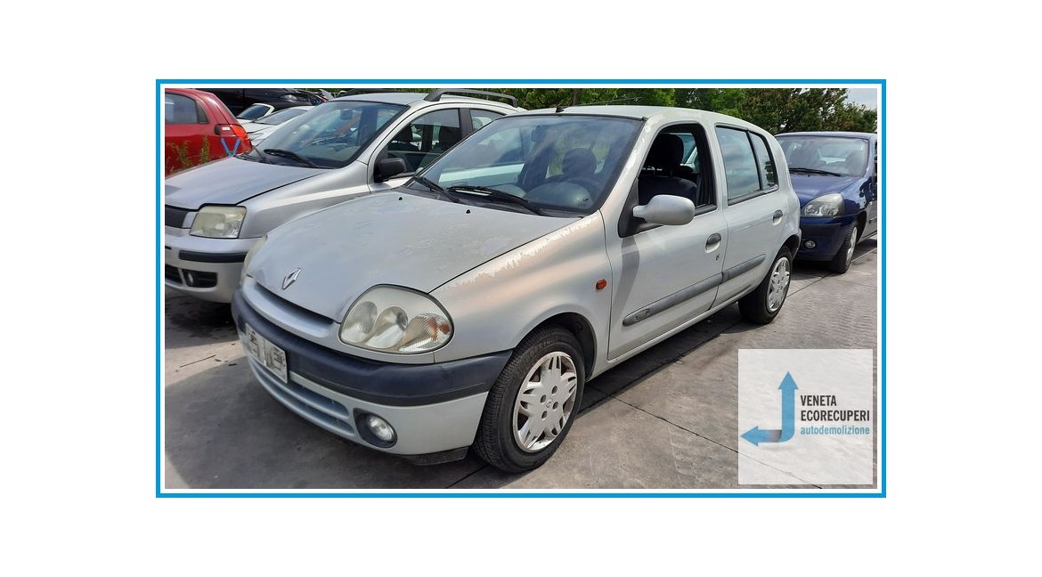 RENAULT CLIO 2a Serie  del 2001 parti usate e ricambi