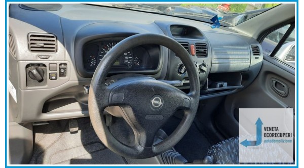 OPEL AGILA H00 del 2001 parti usate e ricambi