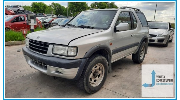 OPEL FRONTERA U99 del 1998 parti usate e ricambi