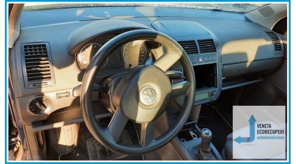 VOLKSWAGEN POLO 9N del 2003 parti usate e ricambi