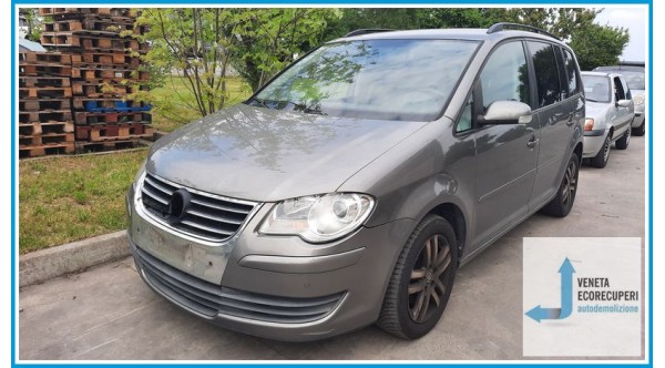 VOLKSWAGEN TOURAN 1T del 2008 parti usate e ricambi