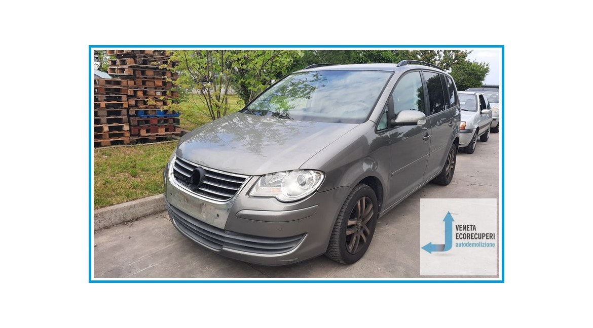 VOLKSWAGEN TOURAN 1T del 2008 parti usate e ricambi