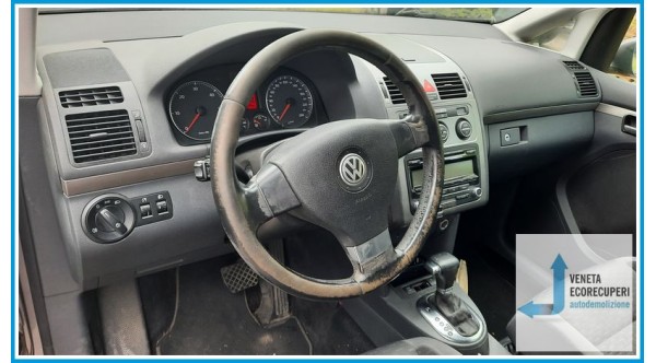 VOLKSWAGEN TOURAN 1T del 2008 parti usate e ricambi