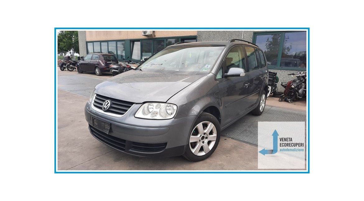 VOLKSWAGEN TOURAN 1T del 2006 parti usate e ricambi