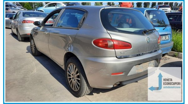 ALFA ROMEO 147 W8 del 2009 parti usate e ricambi