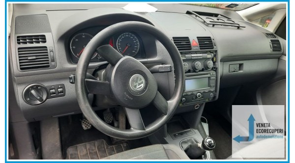 VOLKSWAGEN TOURAN 1T del 2006 parti usate e ricambi