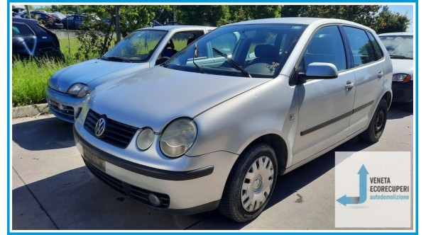 VOLKSWAGEN POLO 9N del 2002 parti usate e ricambi