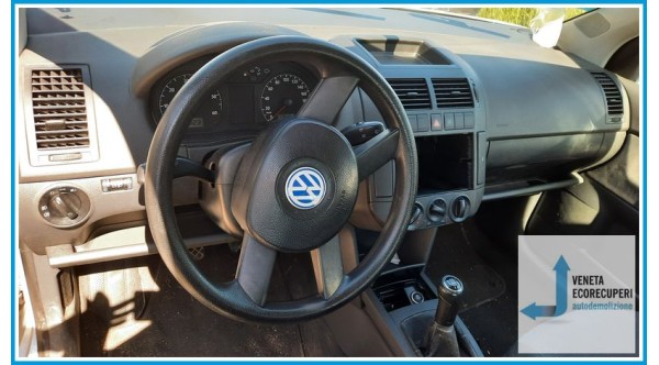 VOLKSWAGEN POLO 9N del 2002 parti usate e ricambi
