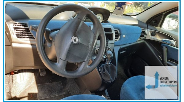LANCIA YPSILON TE del 2004 parti usate e ricambi