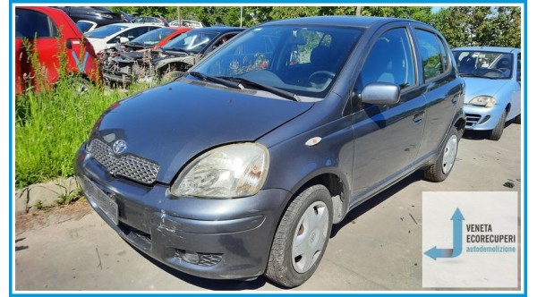 TOYOTA YARIS FRP del 2005 parti usate e ricambi