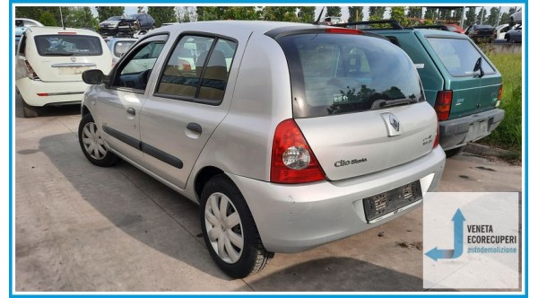 RENAULT CLIO 2a Serie  del 2007 parti usate e ricambi