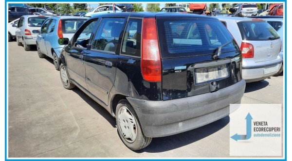 FIAT PUNTO 1a Serie  del 1998 parti usate e ricambi