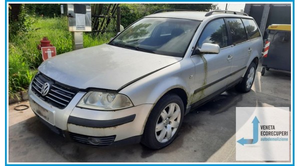 VOLKSWAGEN PASSAT 3B del 2003 parti usate e ricambi