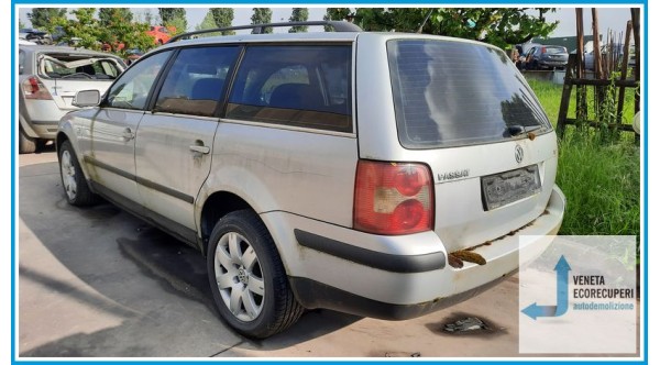 VOLKSWAGEN PASSAT 3B del 2003 parti usate e ricambi