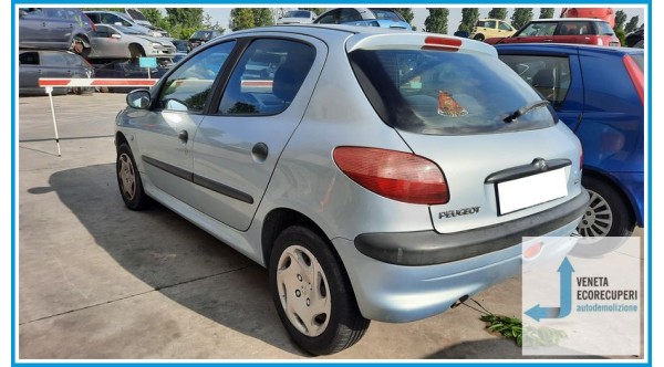 PEUGEOT 206  del 2001 parti usate e ricambi