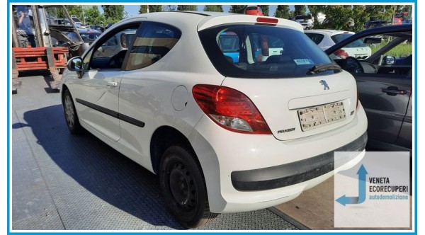 PEUGEOT 207  del 2009 parti usate e ricambi