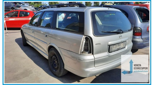 OPEL VECTRA J96 del 2000 parti usate e ricambi