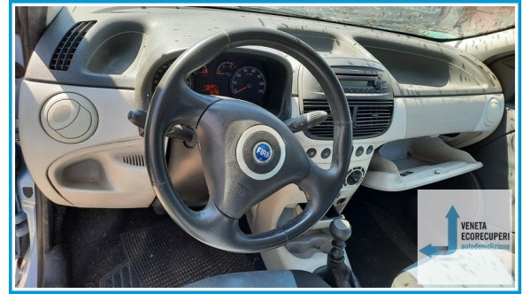 FIAT PUNTO 1N/1P del 2005 parti usate e ricambi