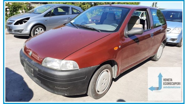FIAT PUNTO 1a Serie  del 1994 parti usate e ricambi