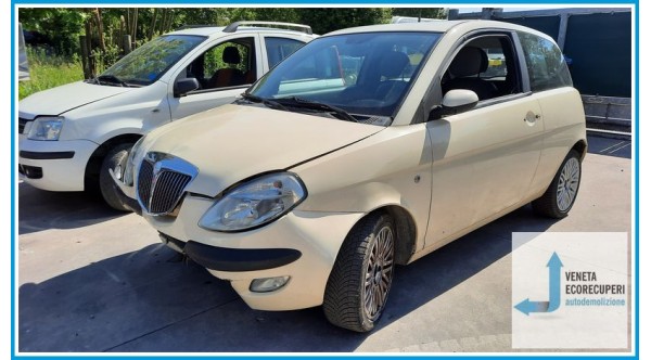 LANCIA YPSILON TE del 2004 parti usate e ricambi
