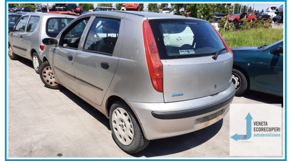 FIAT PUNTO 1N/1P del 2001 parti usate e ricambi
