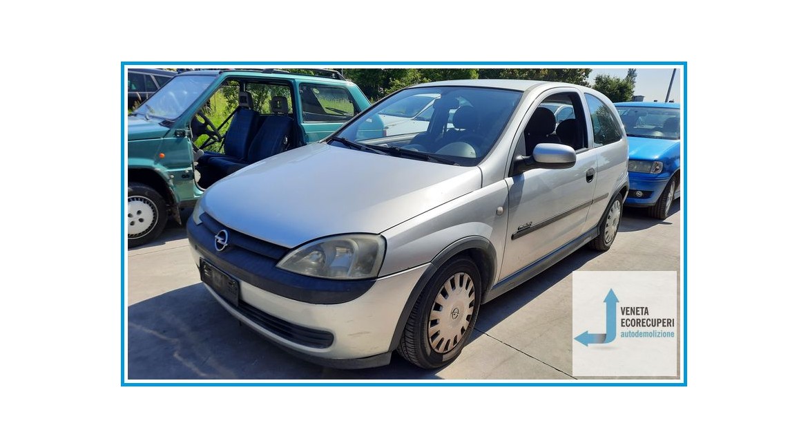 OPEL CORSA X01 del 2002 parti usate e ricambi