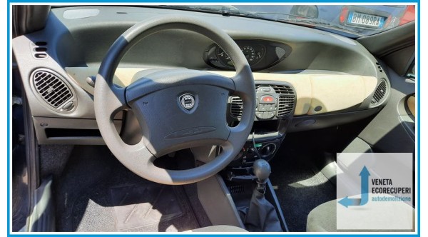 LANCIA Y  del 2002 parti usate e ricambi