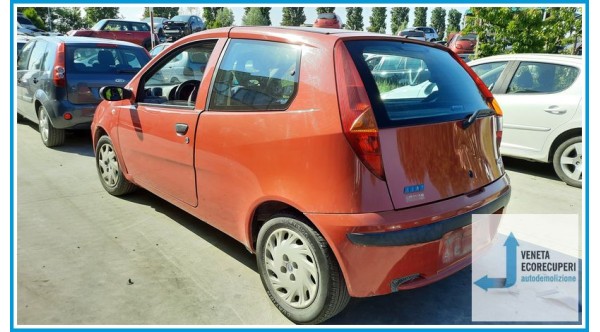 FIAT PUNTO 1N/1P del 2003 parti usate e ricambi