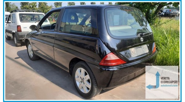 LANCIA Y  del 2003 parti usate e ricambi