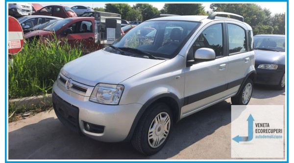 FIAT PANDA 0X del 2011 parti usate e ricambi