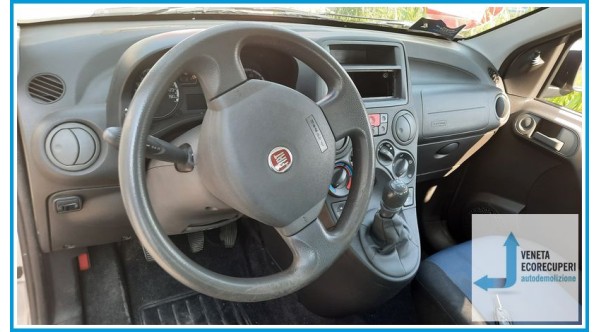 FIAT PANDA 0X del 2011 parti usate e ricambi