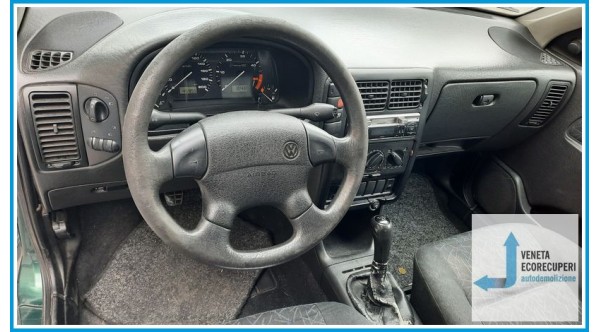 VOLKSWAGEN POLO 3a Serie  del 1999 parti usate e ricambi