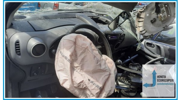 CITROEN BERLINGO B9 del 2008 parti usate e ricambi