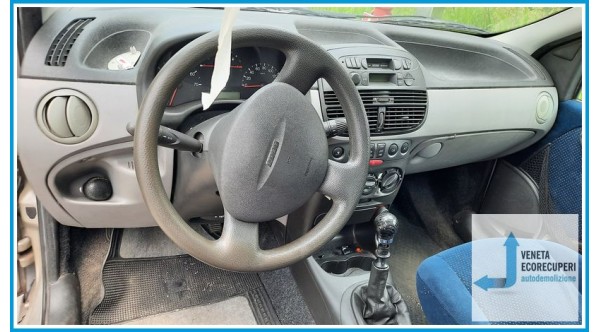 FIAT PUNTO 1N/1P del 2000 parti usate e ricambi