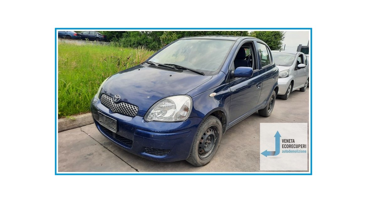 TOYOTA YARIS FRP del 2004 parti usate e ricambi