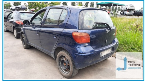 TOYOTA YARIS FRP del 2004 parti usate e ricambi