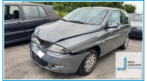 LANCIA Y  del 2003 parti usate e ricambi